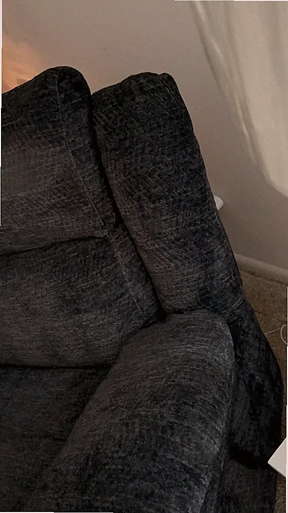 Powered Recliner with Headrest & Leg Positioning